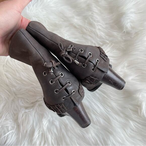 B. Makowsky | Women’s Brown Suede Addison Ankle Booties Boots Wedge Heel Pull-On - Picture 9 of 11